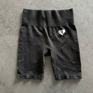 Women’s Best midi shorts